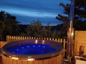 Norwell view farm glamping with hot tubs